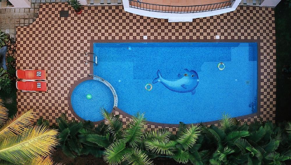 Treehouse Blue Hotel & Serviced Apartments Majorda Exterior foto