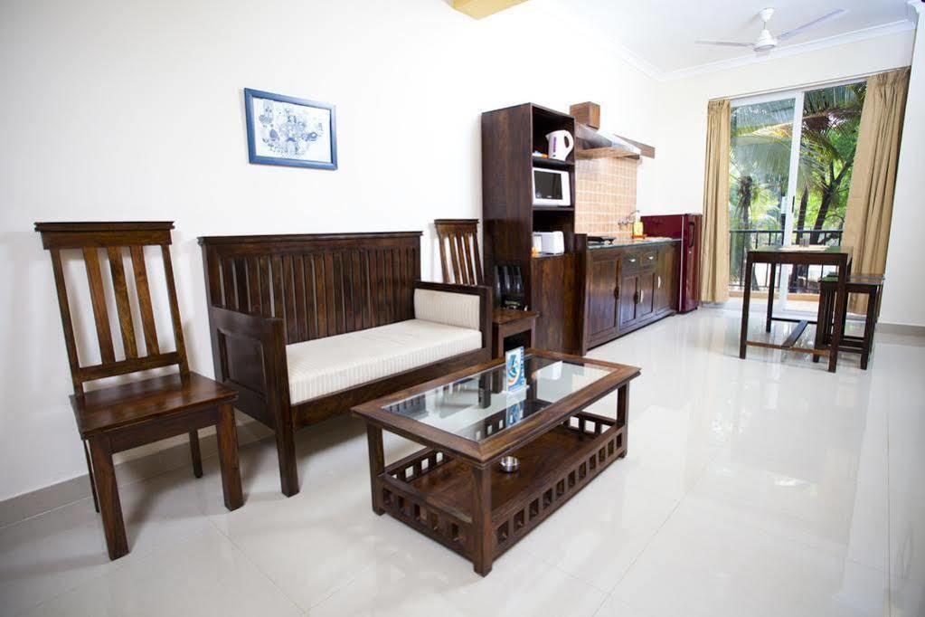 Treehouse Blue Hotel & Serviced Apartments Majorda Exterior foto